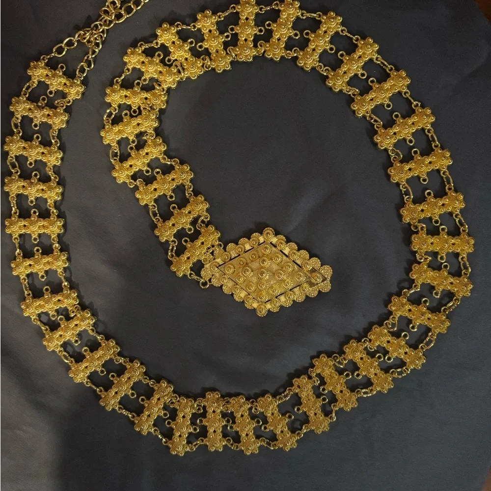 Elegant Gold-plated ladies Belt 40” in long and adjustable
